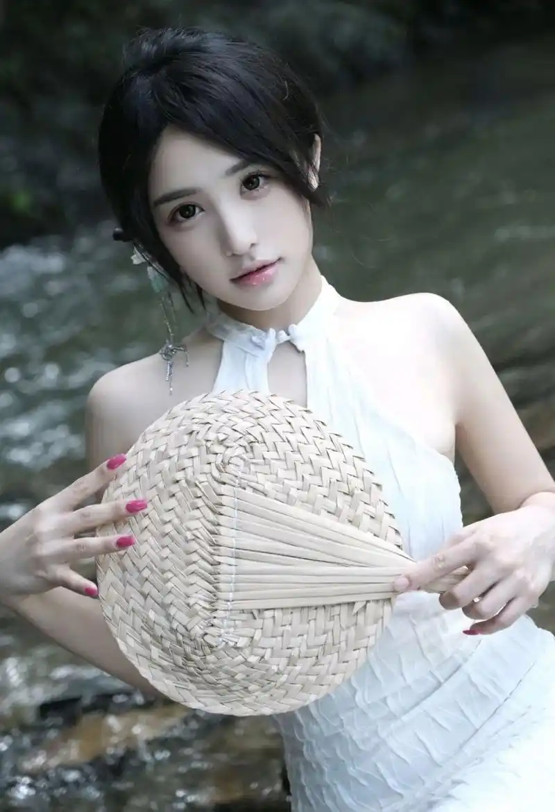 电视剧《漫长的季节》海报